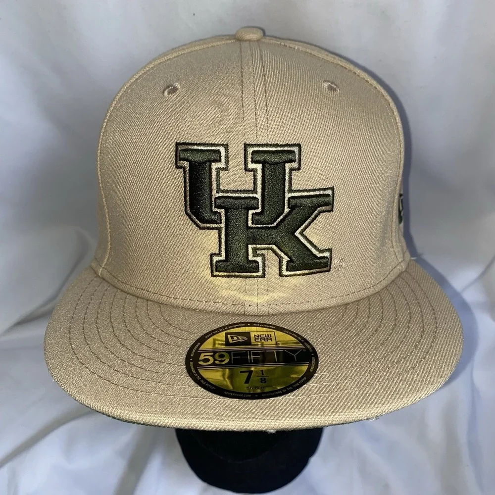 NEW University of Kentucky Wildcats UK Camel & Rifle‎ New Era 59Fifty Hat 7 1/8